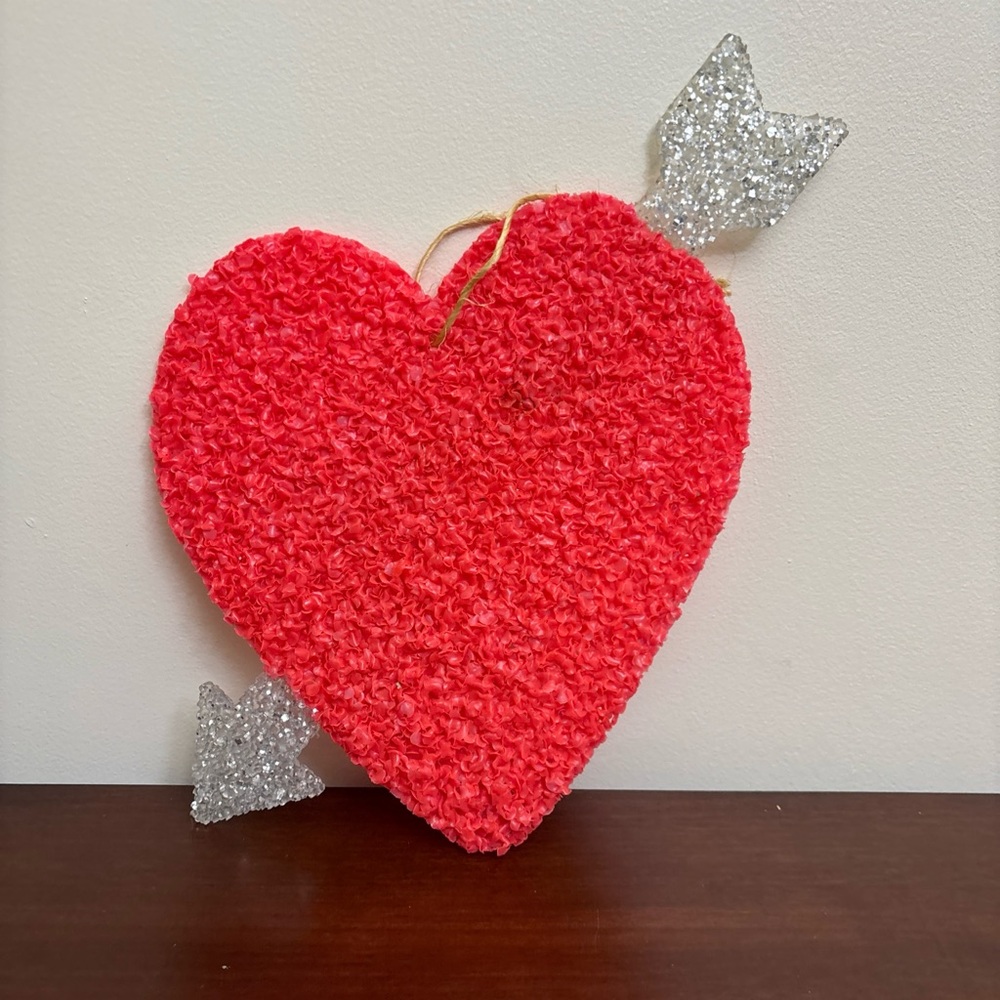 Vtg Melted Plastic Popcorn Valentine's Day Heart with Arrow Wall Decor